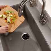 ANZEIGE: InSinkErator® – Küchenabfälle entsorgen wie in Amerika