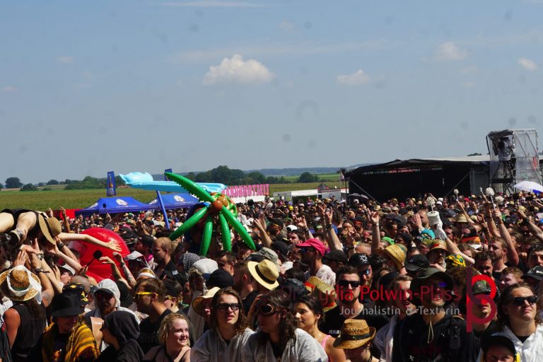 CROWDSURFER und GRABENSCHLAMPEN Summer Breeze 2023 © Polwin-Plass_3791