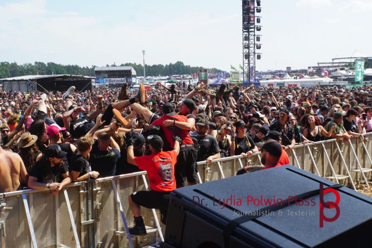 CROWDSURFER und GRABENSCHLAMPEN Summer Breeze 2023 © Polwin-Plass_4096