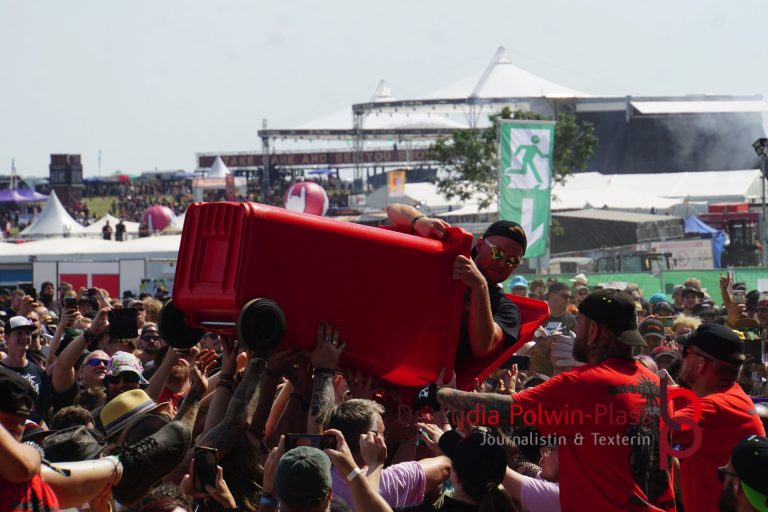 CROWDSURFER und GRABENSCHLAMPEN Summer Breeze 2023 © Polwin-Plass_4116