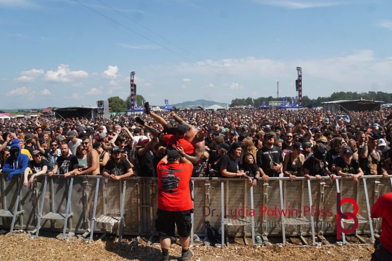 CROWDSURFER und GRABENSCHLAMPEN Summer Breeze 2023 © Polwin-Plass_4138