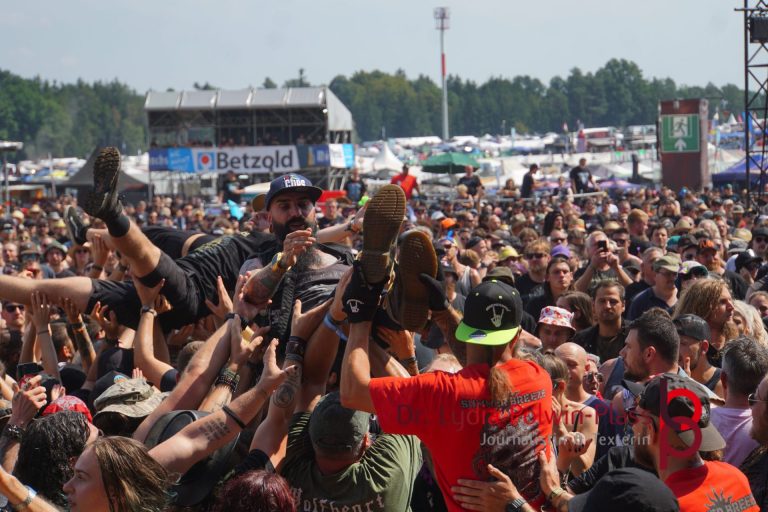 CROWDSURFER und GRABENSCHLAMPEN Summer Breeze 2023 © Polwin-Plass_4156